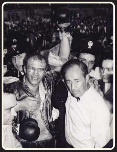 alessandro-mazzinghi-il-ritorno-campione-del-mondo-1968-img